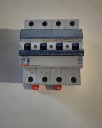 magnetotermico 4 poli gewiss 25a 