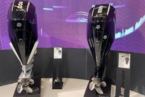 Mercury  300 cv V8 BIANCO in PRONTA CONSEGNA