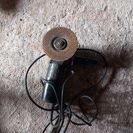 Smerigliatrice piccola