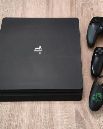 PlayStation 4 Slim 500 GB + 2 Controller