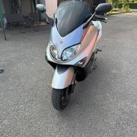 YAMAHA TMAX 500