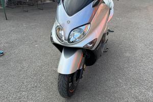 YAMAHA TMAX 500