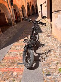 Bicicletta elettrica pieghevole