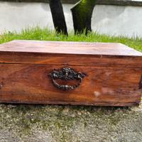 Cassetta vintage in legno
