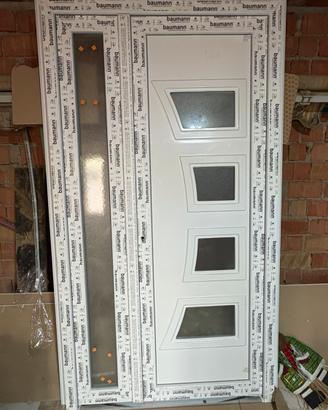 Portoncino ingresso pvc