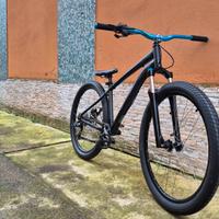 Rockrider st 120 27.5 pollici TG M wheelie