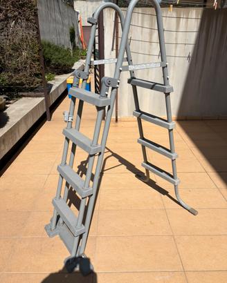 Scala piscina bestway