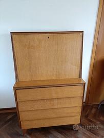 Mobile vintage anni '60 con ribalta e cassetti