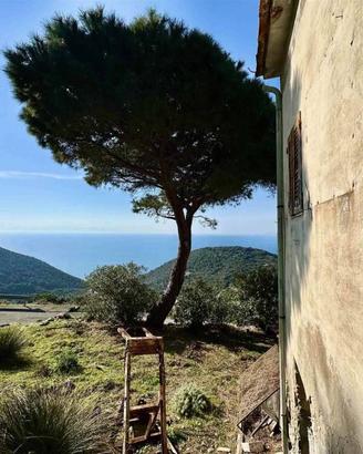 Appartamento di 220 m² con 4 locali e posto auto a