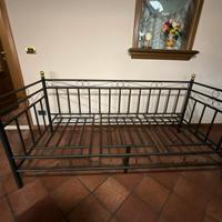 Letto singolo in ferro