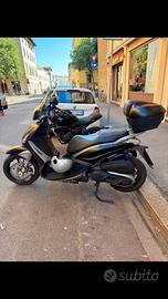 Piaggio Beverly 350