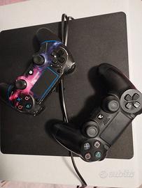 PS4 Console con 23 Giochi e due Controller