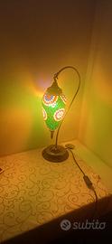 Lampada artigianale a mosaico in vetro 