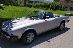 Fiat Pininfarina 124 Spider 1983