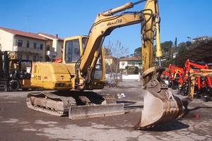 Escavatore usato KOMATSU PC 75R