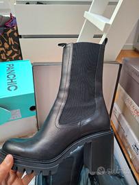 Stivaletti neri con tacco basso, n. 37