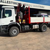 Mercedes 180 con gru 165 fassi tutto nuovo