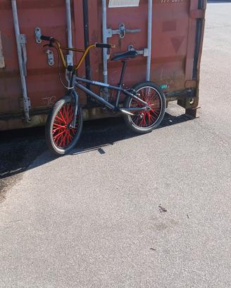 bmx prezzo trattabile 