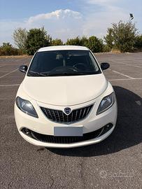 Lancia Ypsilon Platinum Mild Hybrid 2024