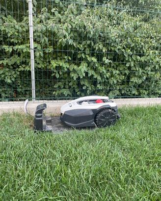 Robot raserba Freemow RBA601 in garanzia
