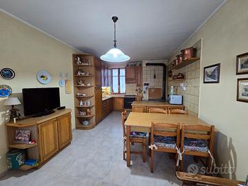 CUCINA RUSTICA+ TAVOLO+MOBILE TV+DIVANO