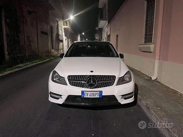 MERCEDES Classe C (W/S204) - 2014