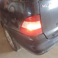 fari Mercedes ML 270