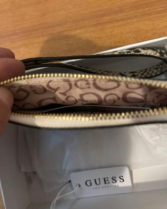 Piccola pelletteria Guess