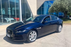 Jaguar XE 2.0d i4S 180cv auto T-stock