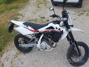 Husqvarna SMS 4T 125 2011