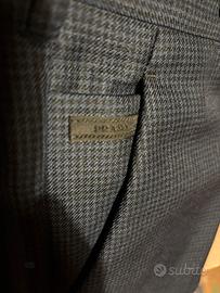 Pantaloni prada