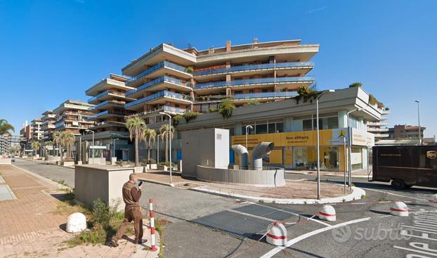 Fiumicino bilocale con balcone