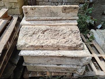 Gradini in travertino