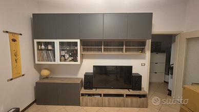 Parete attrezzata mobile Ikea Besta