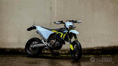 Husqvarna 701 Supermoto