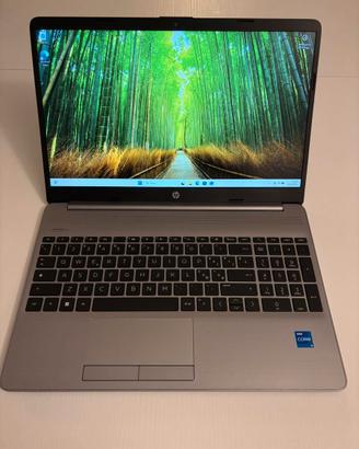 Notebook HP 250G8 15,6" i5-1135G7 16GB 512GB SSD