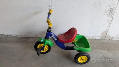triciclo per bambini
