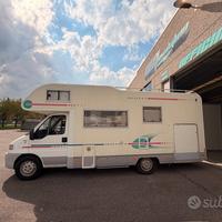 CAMPER MANSARDATO Adria 660 DP CON LETTO TRASVERSA
