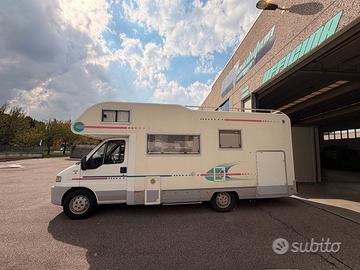 CAMPER MANSARDATO Adria 660 DP CON LETTO TRASVERSA