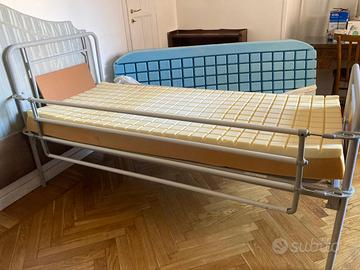 LETTO OSPEDALIERO/2 materassi antid.