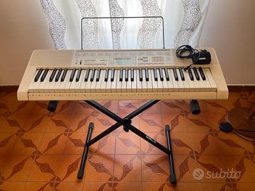 Tastiera Casio LK-247 con supporto e alimentatore