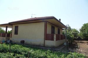 Villino nei pressi del mare Eboli