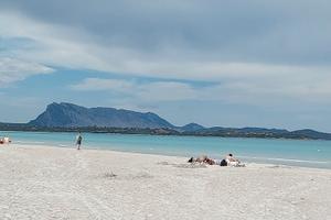Trilo comodo al mare e ai servizi, con giardino
