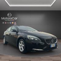 VOLVO V40 D2 1.6 Powershift Momentum