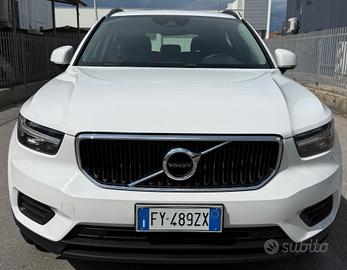 Volvo XC40 2.0 DIESEL 150cv