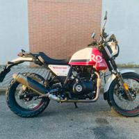 Royal Enfield Scram Himalayan 411 White Flame