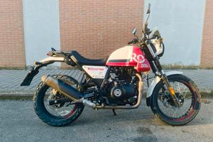 Royal Enfield Scram Himalayan 411 White Flame