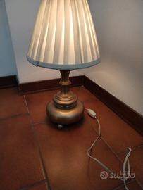 coppia lampade da camera