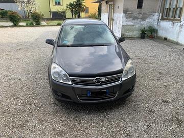 Opel Astra 1700cc diesel