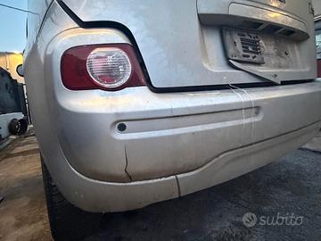 Paraurti posteriore con sensore e taglio Citroen C